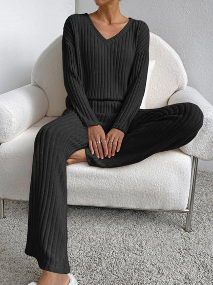 Noëlle | Casual Knitted Trouser Set with V-Neck 