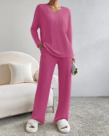 Noëlle | Casual Knitted Trouser Set with V-Neck 